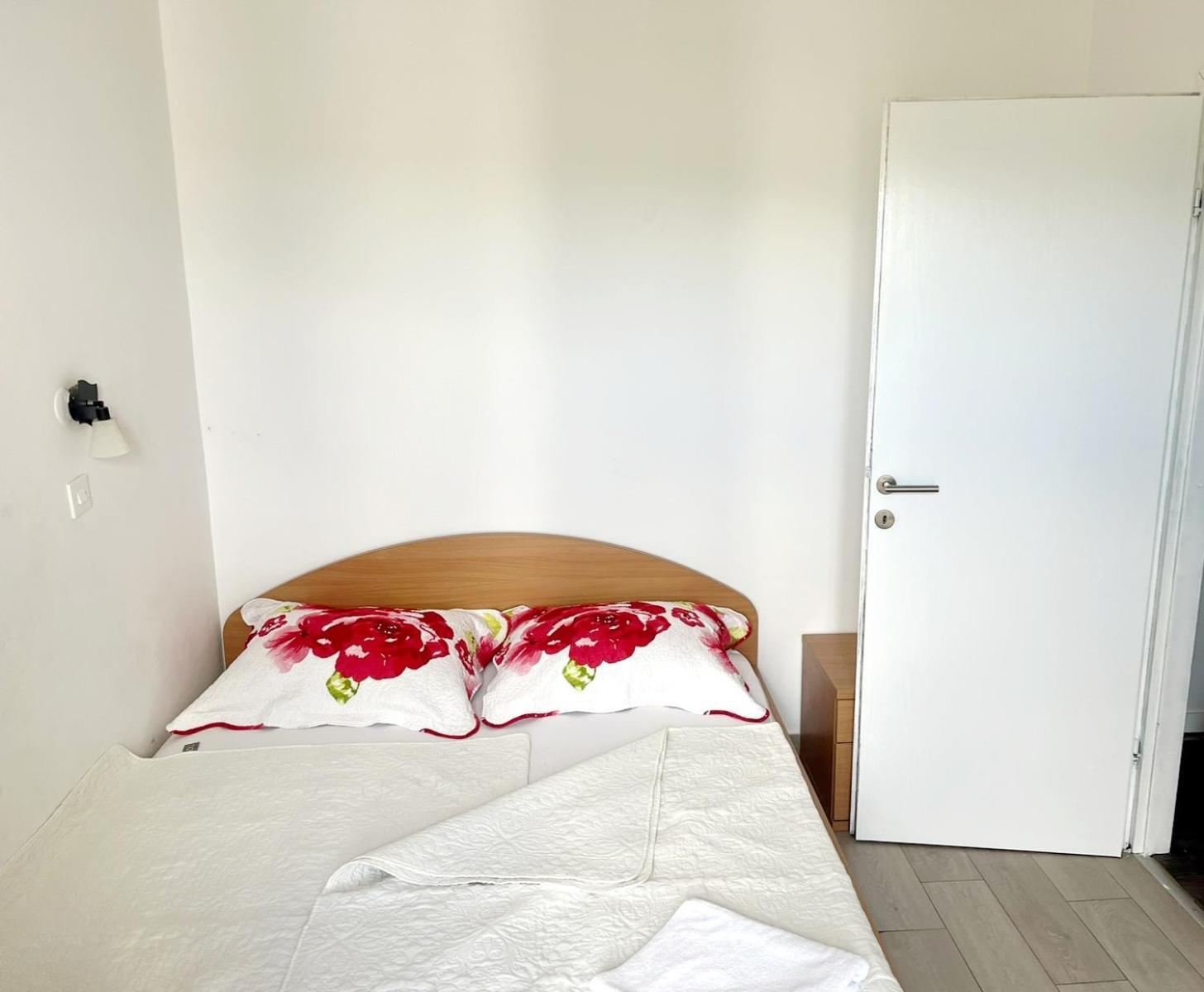 Apartment Gajac C72 ノヴァリャ エクステリア 写真
